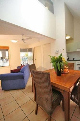 Апартаменты Byron Central Apartments
