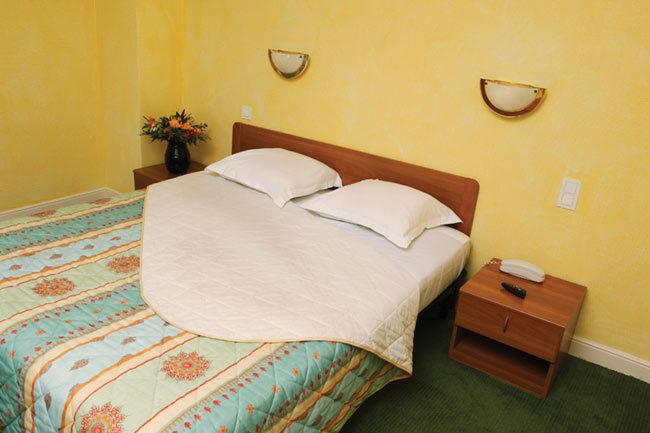 Отель Hotel Edmond's