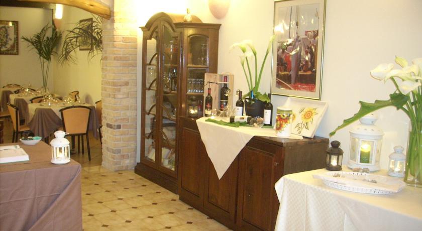 Отель Hotel Geranio Rosso