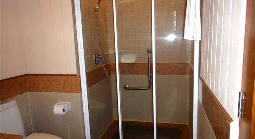 Отель Fueng Fah Riverside Gardens Resort