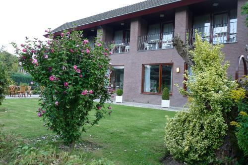 Отель Hotel Residentie Slenaeken