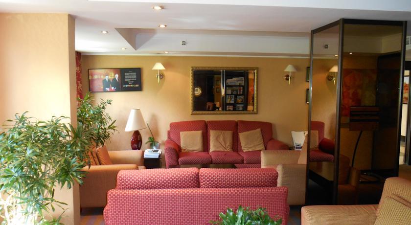 Отель Hotel Mercure Versailles Parly 2