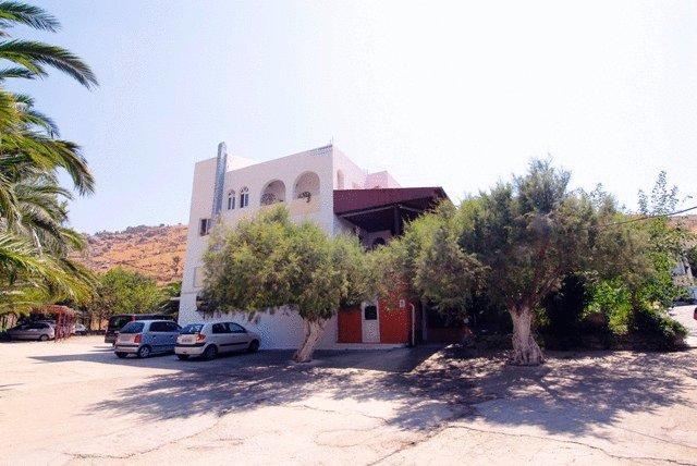 Апартаменты Amoudi Hotel