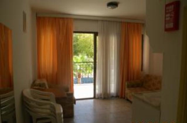 Апартаменты Sun Village Apartments