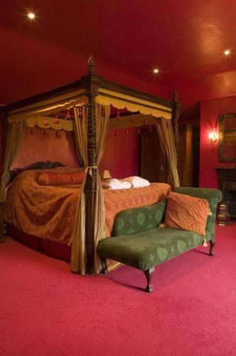 Отель The Black Lion Hotel And Restaurant