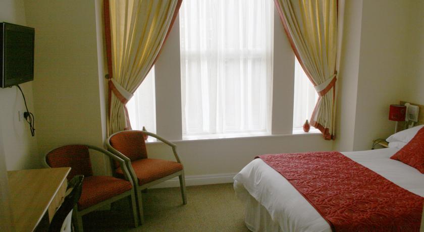 Мини-отель Henry's Bed and Breakfast