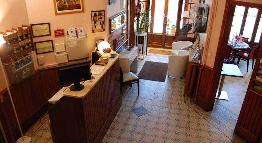 Отель Hotel De La Paix