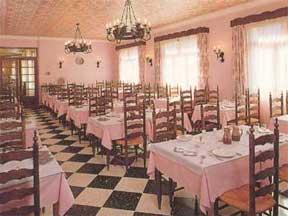 Отель Hôtel Le Val Du Tech