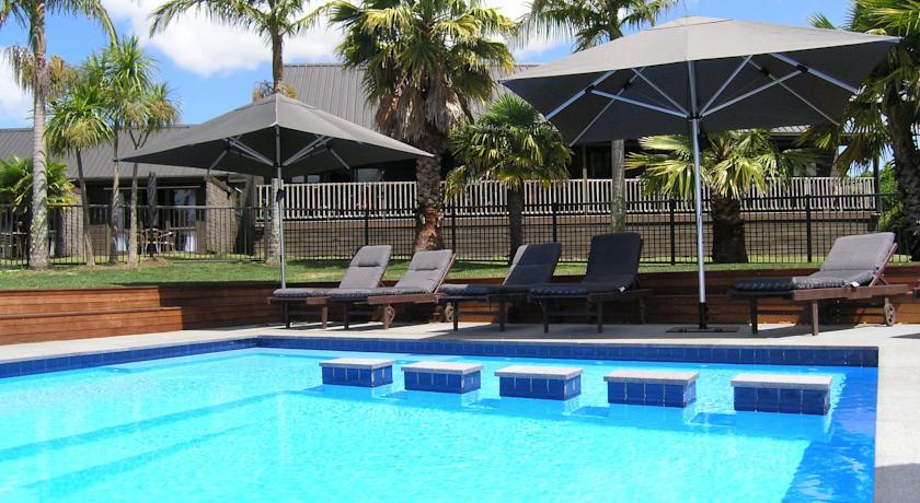 Отель Kerikeri Homestead Motel & Apartments