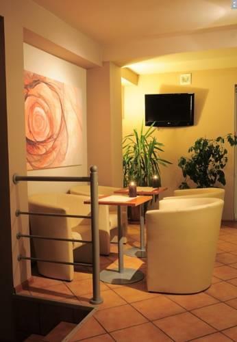 Отель Hotel Arkadia