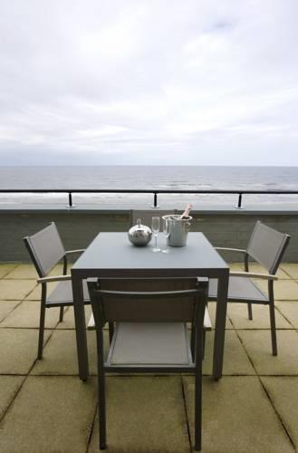 Апартаменты Appartementen-hotel Bloemendaal aan Zee