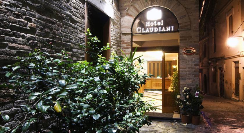 Отель Hotel Claudiani