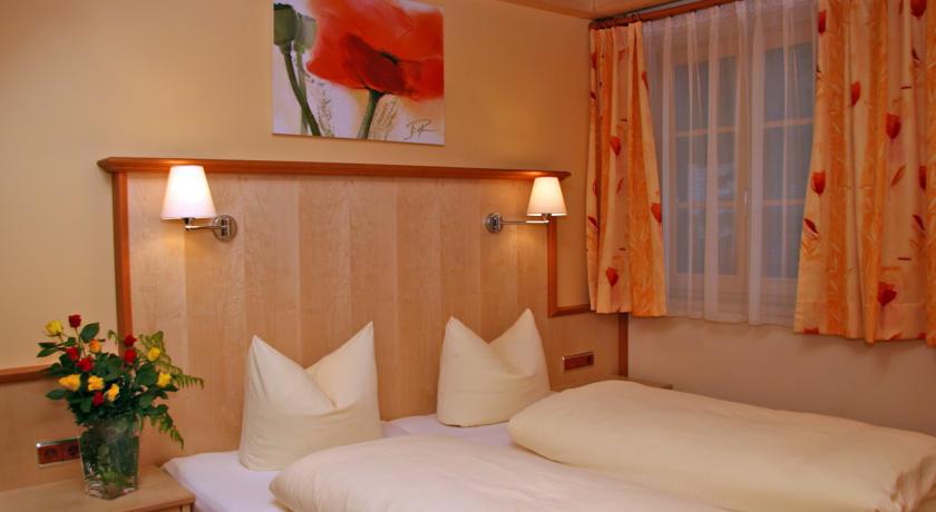Отель Hotel Gasthof Neuner