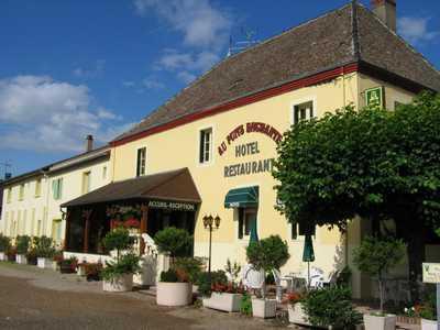 Отель Logis Au Puits Enchanté