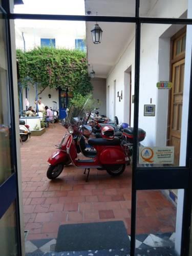 Hostel Colonial