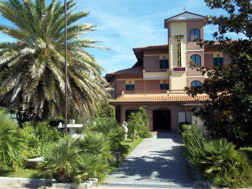Отель Albergo Zeno