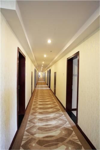 Starway Hotel Yangzhou Pantao Road