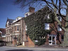 Гостевой дом MJB Abbey Hotel, Wymondham