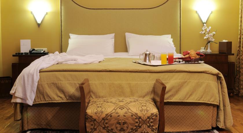 Отель Warwick Palm Beach Hotel