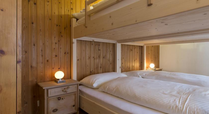 Отель Hotel Crusch Alba Swiss Lodge