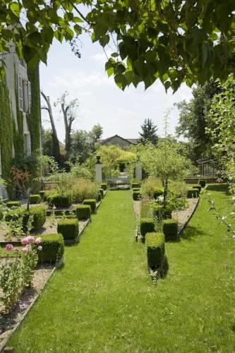 Отель Château de Courban & Spa