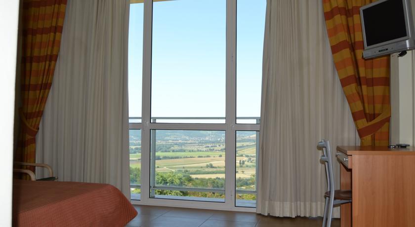 Отель Albergo Umbria