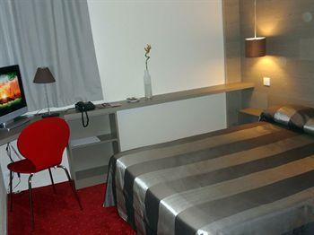 Отель Citotel Les Alizés