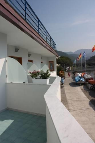 Отель Hotel Bagni Arcobaleno
