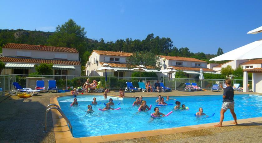 Отель Park & Suites Village Cannes Mandelieu