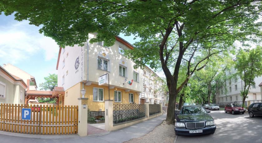 Отель Corvin Hotel