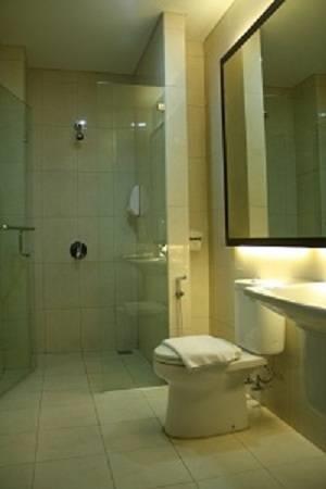 Отель HW Hotel Padang