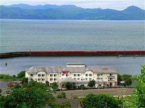 Отель Comfort Suites Columbia River