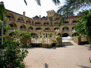 Отель Chateau Lambousa Hotel