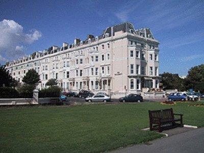 Отель The Salisbury Hotel