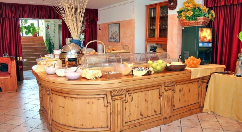 Отель Hotel Romantic