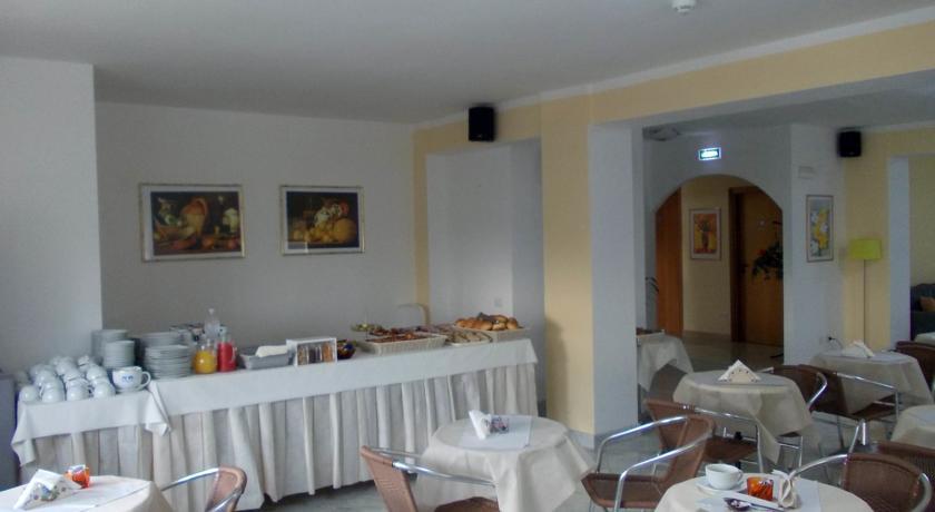 Отель Hotel Solaria