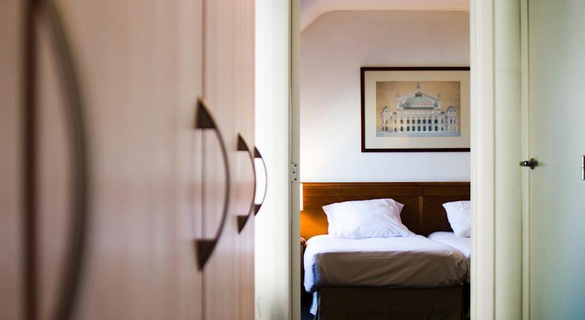 Hotel New Damshire