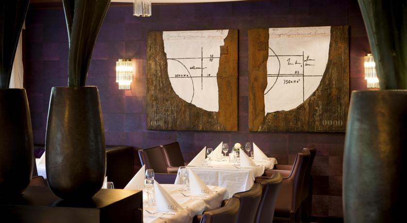 Отель Van der Valk Hotel 's-Hertogenbosch – Vught