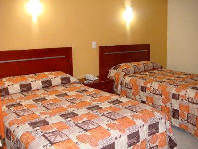 Отель Hotel Real Madero