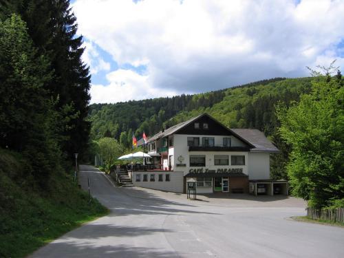 Отель Hotel-Pension zum Paradies
