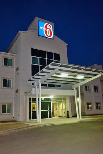 Отель Motel 6 Estevan