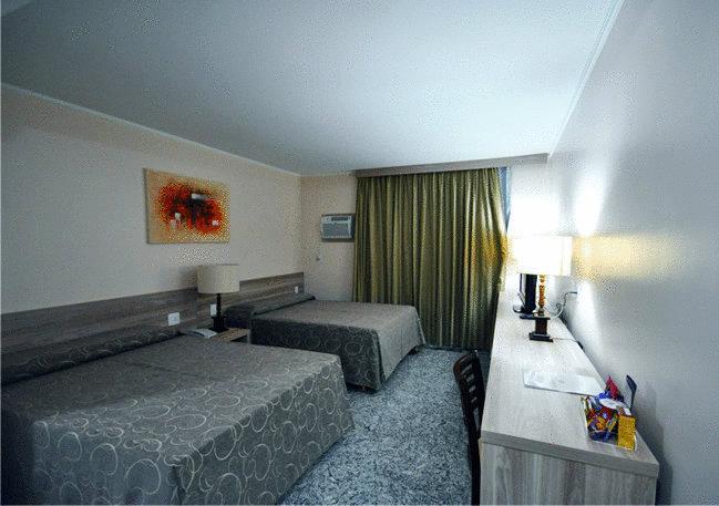 Отель Hotel Dan Inn Anhanguera