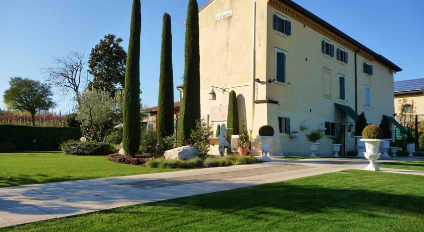 Отель Country House Casino di Caccia