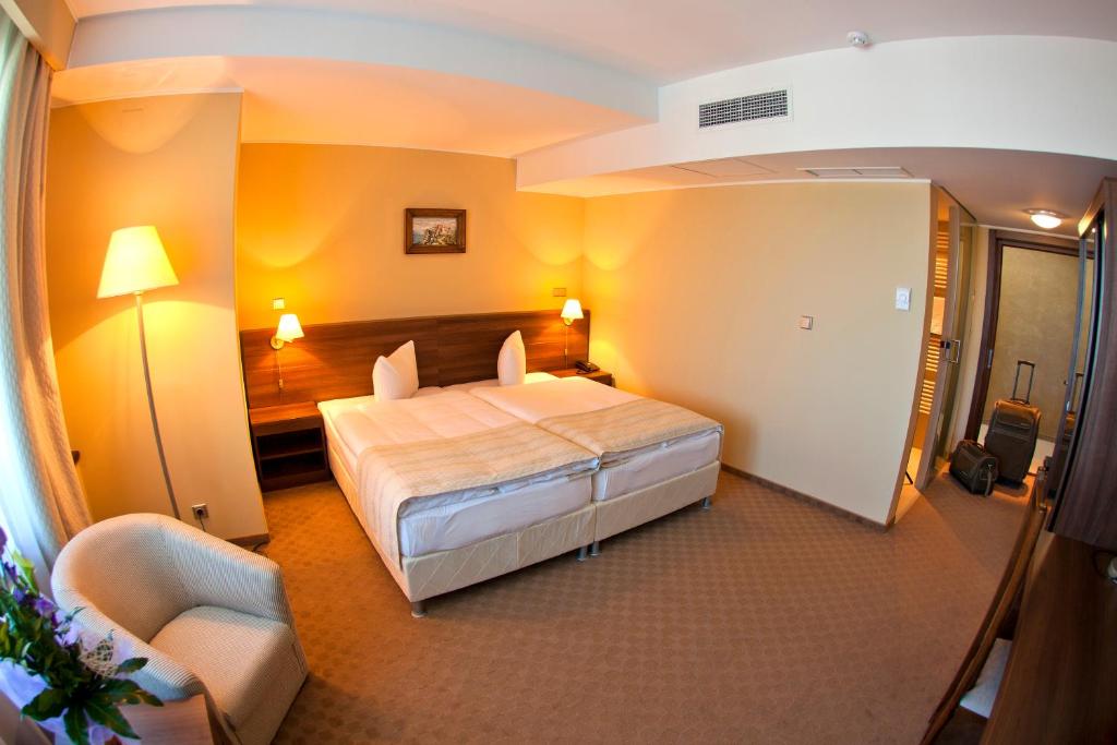 Отель Grand Hotel