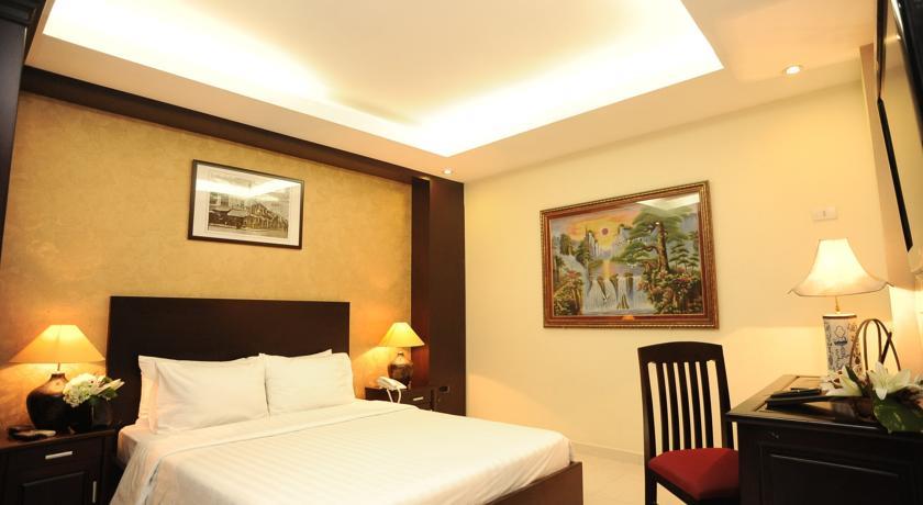 Отель Finnegans Hotel