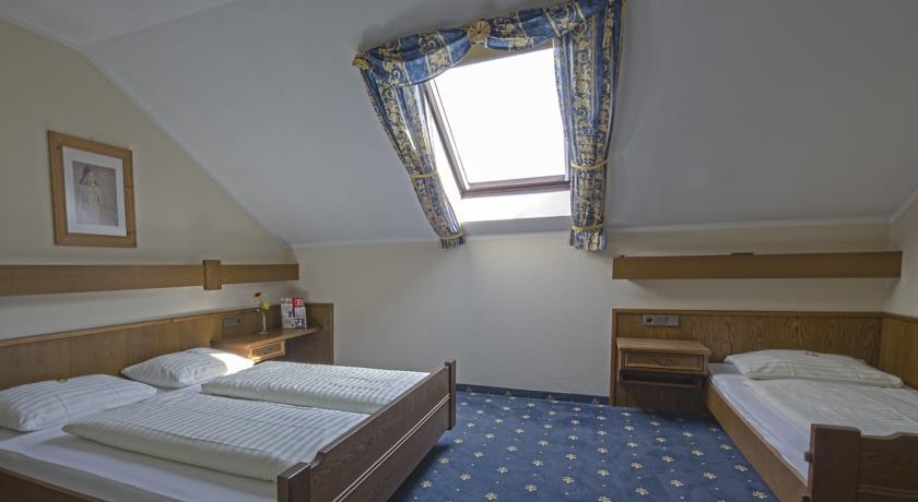 Отель Hotel Bayrischer Hof