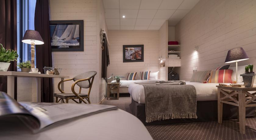 Отель Hôtel des Alpes