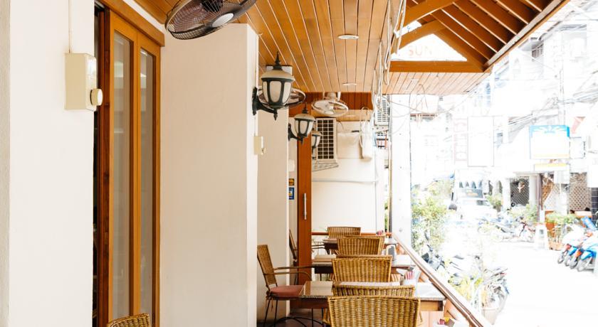 Thipurai Beach Hotel