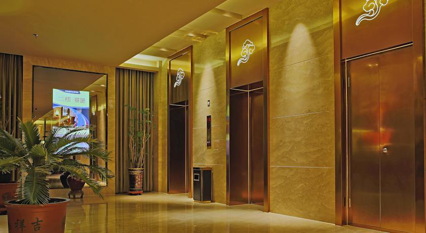 Отель Hohhot Yiju Hotel