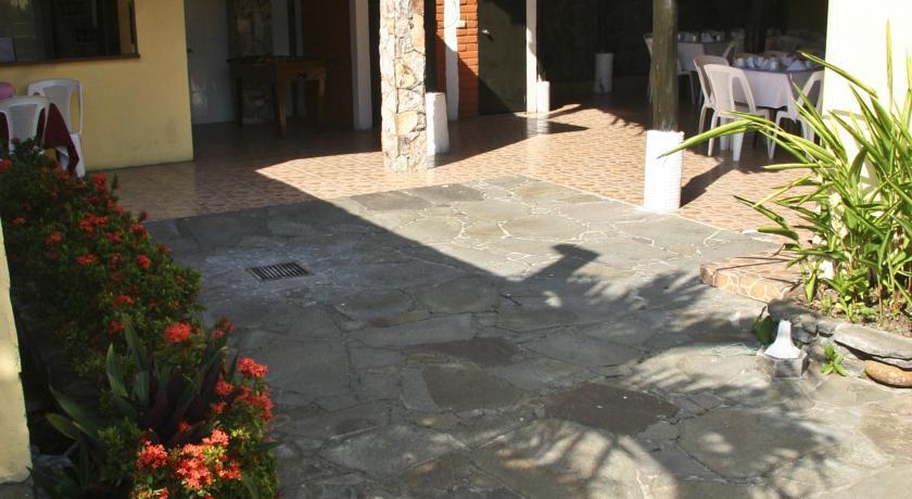 Отель Hotel Plaza Antigua